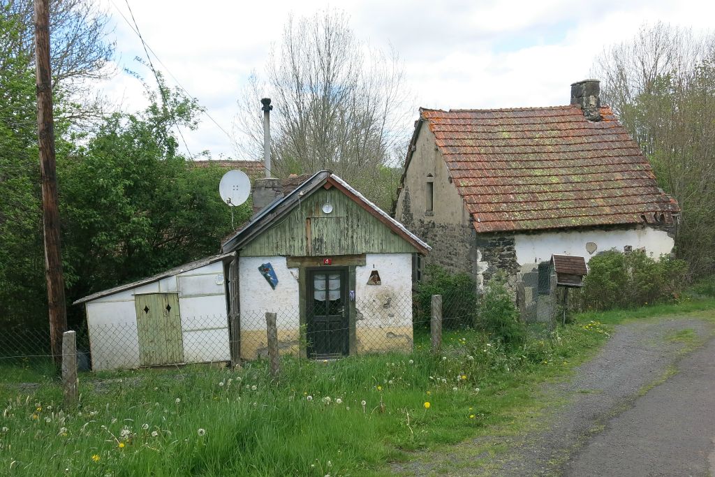 Le hameau de Bonnabaud, en partie à l'abandon